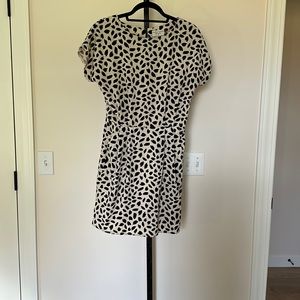 Medium ladies dress.  Super cute transition piece.